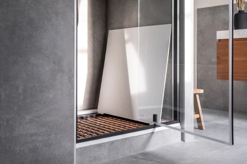 Sanura X-Tray ingebouwd in een inloopdouche