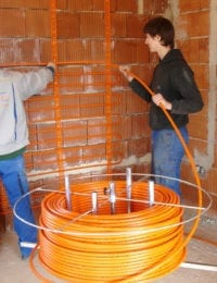 Wandverwarming op stenen muur installeren