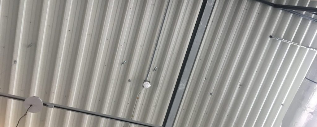 PV panelen bevestigen aan pvc dak