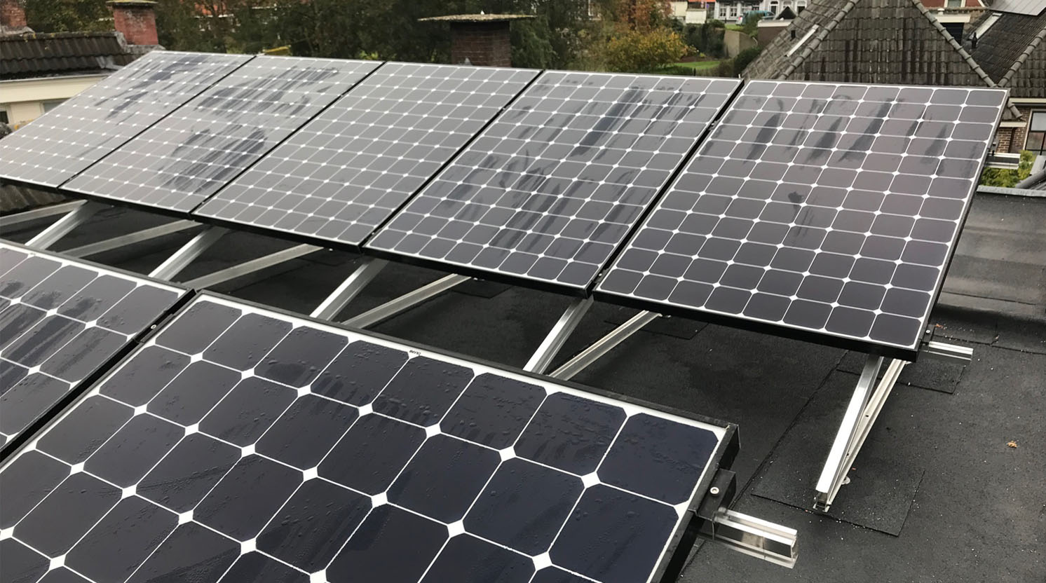 Duurzame energie uit zonneboiler, pelletketel en zonnepanelen