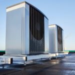 Warmtepomp buiten plaatsen - Mechanisch verankeren met speciaal montageframe