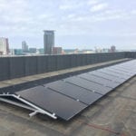 zonnepanelen op flat