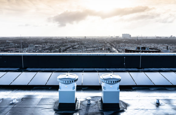 Zonnepanelen / pvc op grote hoogte