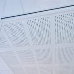 Technea akoestisch koelplafond - plafondkoeling - klimaatplafonds in kantoor gebouw
