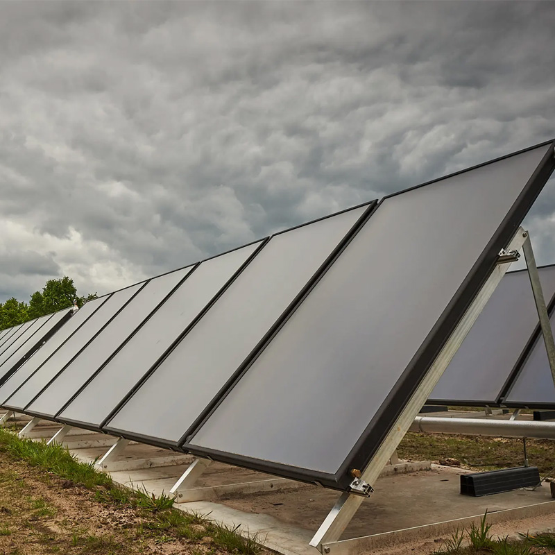 Zwembad verwarmen met zonnecollectoren Technea