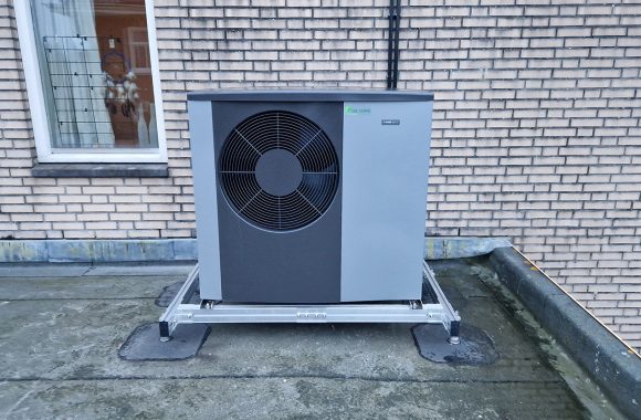 Nibe S2125 warmtepomp op plat dak